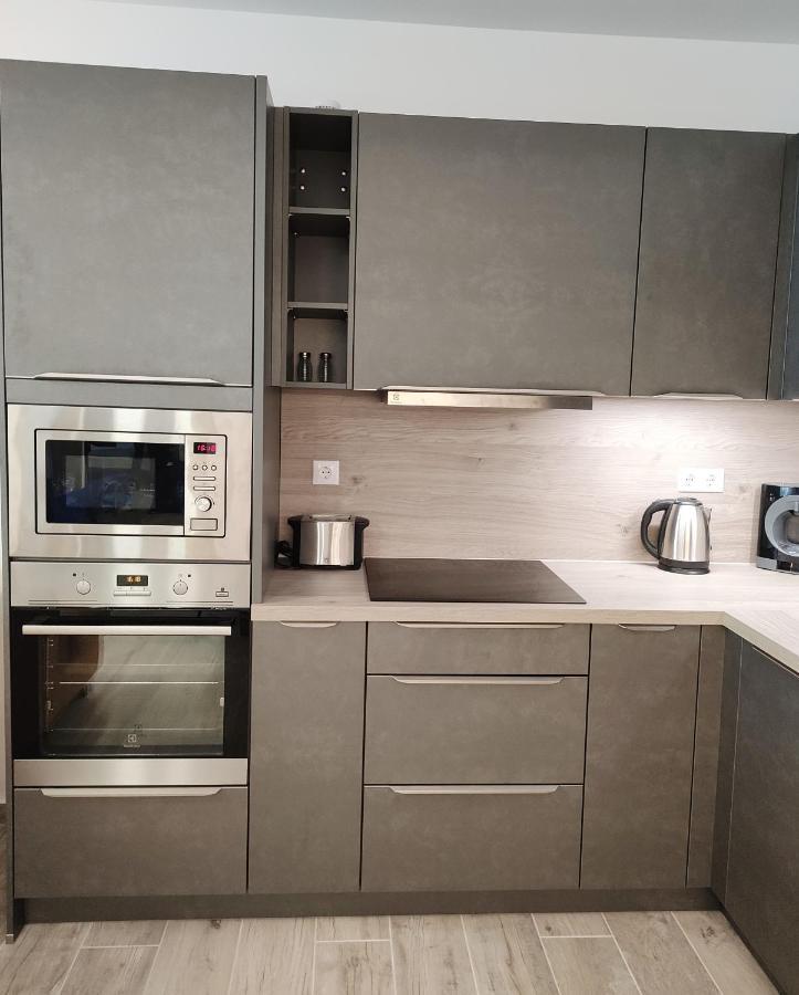 Royal Relax Apartman Keszthely Bagian luar foto